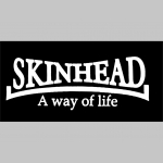 Skinhead a Way of Life mikina s kapucou stiahnutelnou šnúrkami a klokankovým vreckom vpredu 